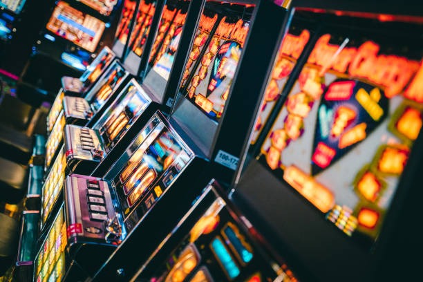 Wild Fireworks slot game interface on beta138 slot showing five reels and payline structure